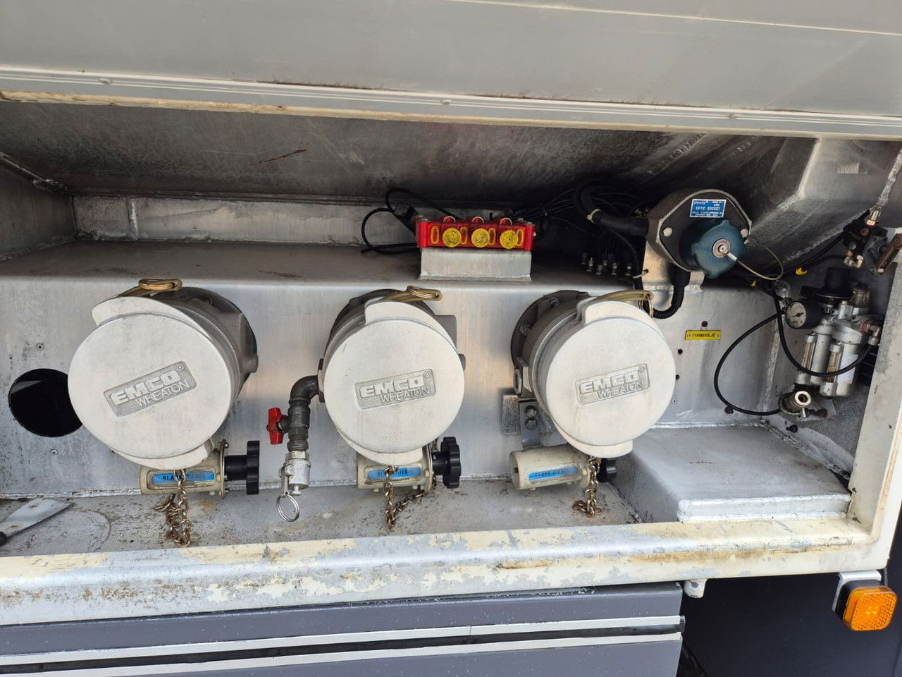 MAN TGS 18.360 OIL Transport / Good Condition - crédit-bail MAN TGS 18.360 OIL Transport / Good Condition: photos 26