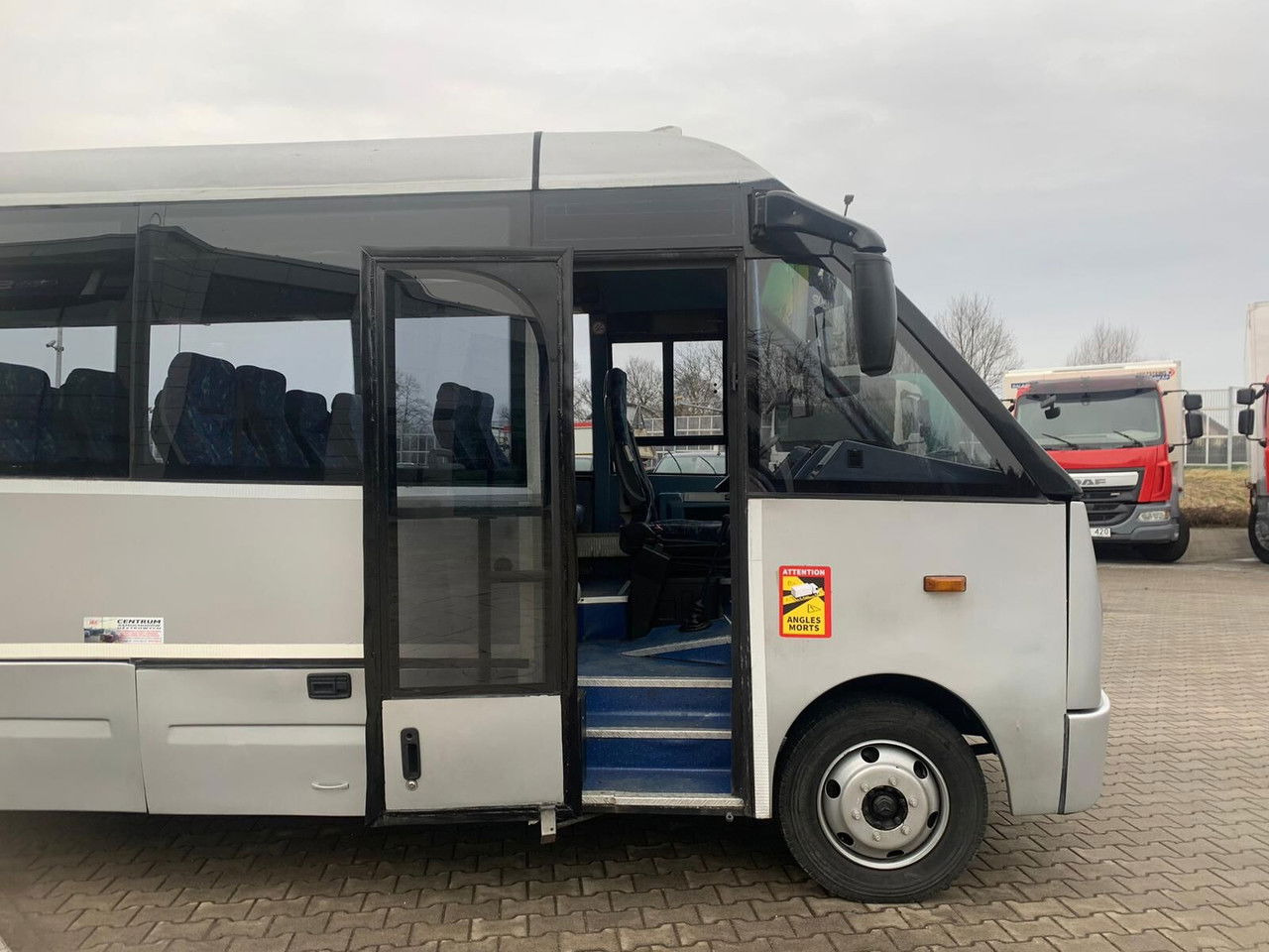 Bus interurbain Mercedes-Benz Vario 814 814D, Mediano, Cibro, Vario,33 seats, E4, Wide Body: photos 8 Bus interurbain Mercedes-Benz Vario 814 814D, Mediano, Cibro, Vario,33 seats, E4, Wide Body: photos 8