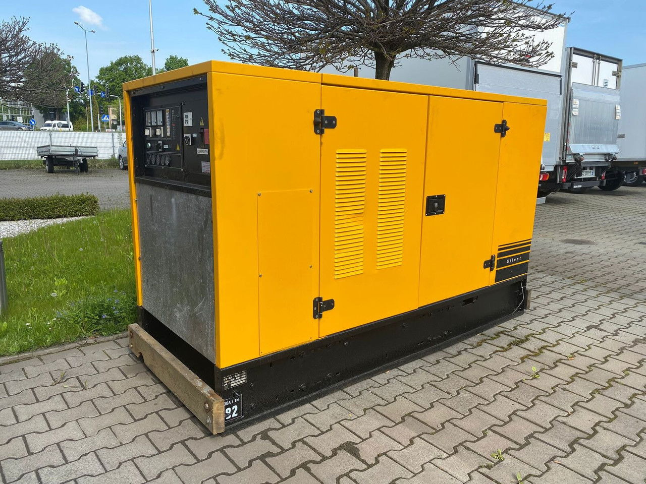 SDMO NS 60 W M, Silent generator 60kVA, 48KW NS 60 W M, Silent generator 60kVA, - Groupe électrogène: photos 2 SDMO NS 60 W M, Silent generator 60kVA, 48KW NS 60 W M, Silent generator 60kVA, - Groupe électrogène: photos 2