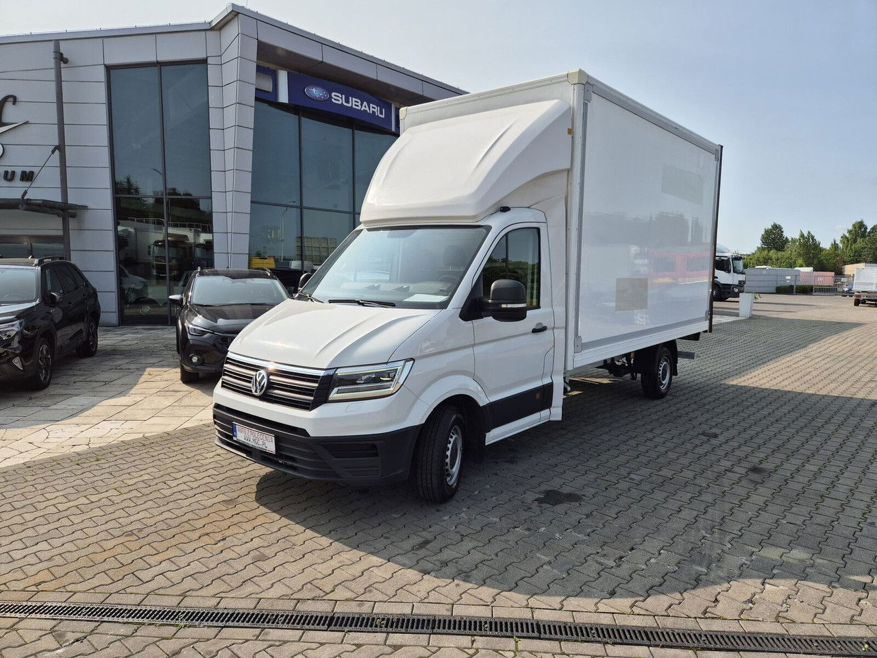 VOLKSWAGEN Crafter 2.0 TDI 177HP / High Container / Lift 750KG / Super Cond - Fourgon grand volume: photos 3 VOLKSWAGEN Crafter 2.0 TDI 177HP / High Container / Lift 750KG / Super Cond - Fourgon grand volume: photos 3