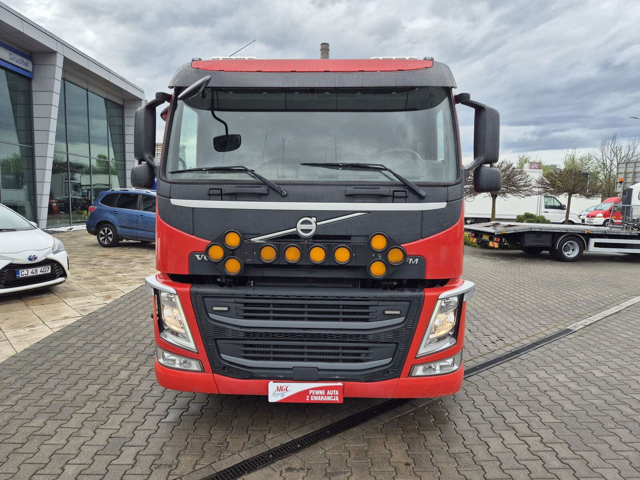 VOLVO Volvo FM 330 Webasto / HDS Hiab / 1 Owner - Camion plateau, Camion grue: photos 4 VOLVO Volvo FM 330 Webasto / HDS Hiab / 1 Owner - Camion plateau, Camion grue: photos 4