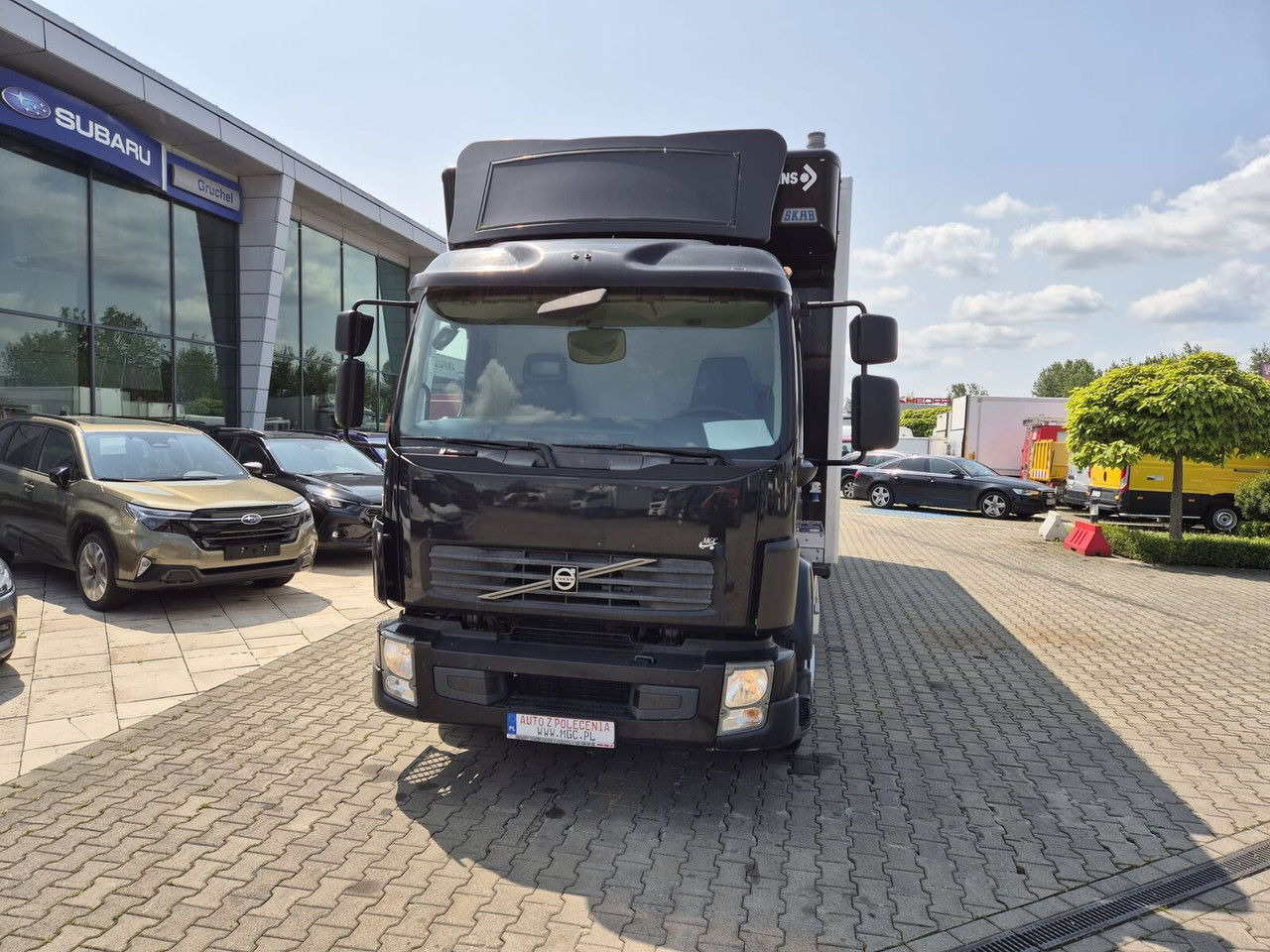 Volvo FL 240 - Camion fourgon: photos 3 Volvo FL 240 - Camion fourgon: photos 3