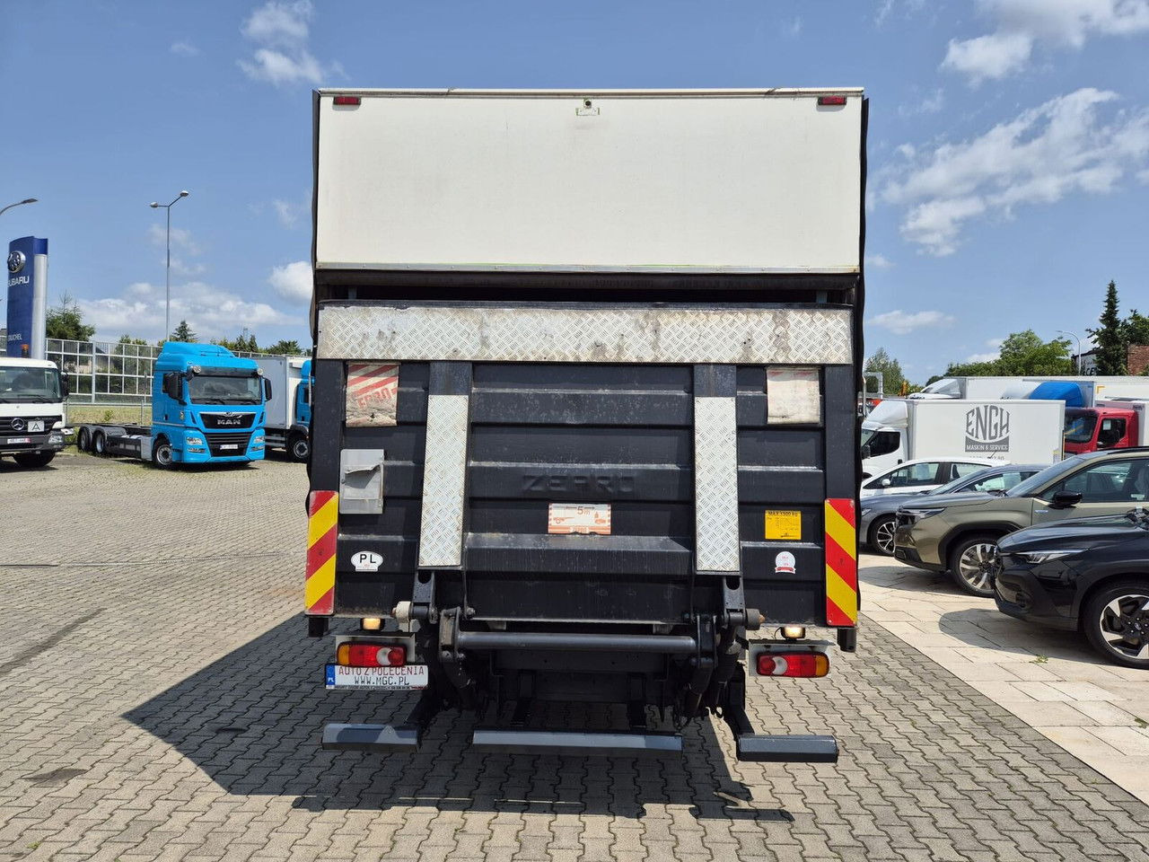 Camion fourgon Volvo FL 240: photos 9