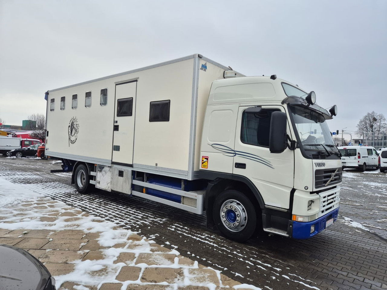 Volvo FM 7 5 Horses / Live Cabin / 1 Owner / Serviced - Camion chevaux: photos 5 Volvo FM 7 5 Horses / Live Cabin / 1 Owner / Serviced - Camion chevaux: photos 5