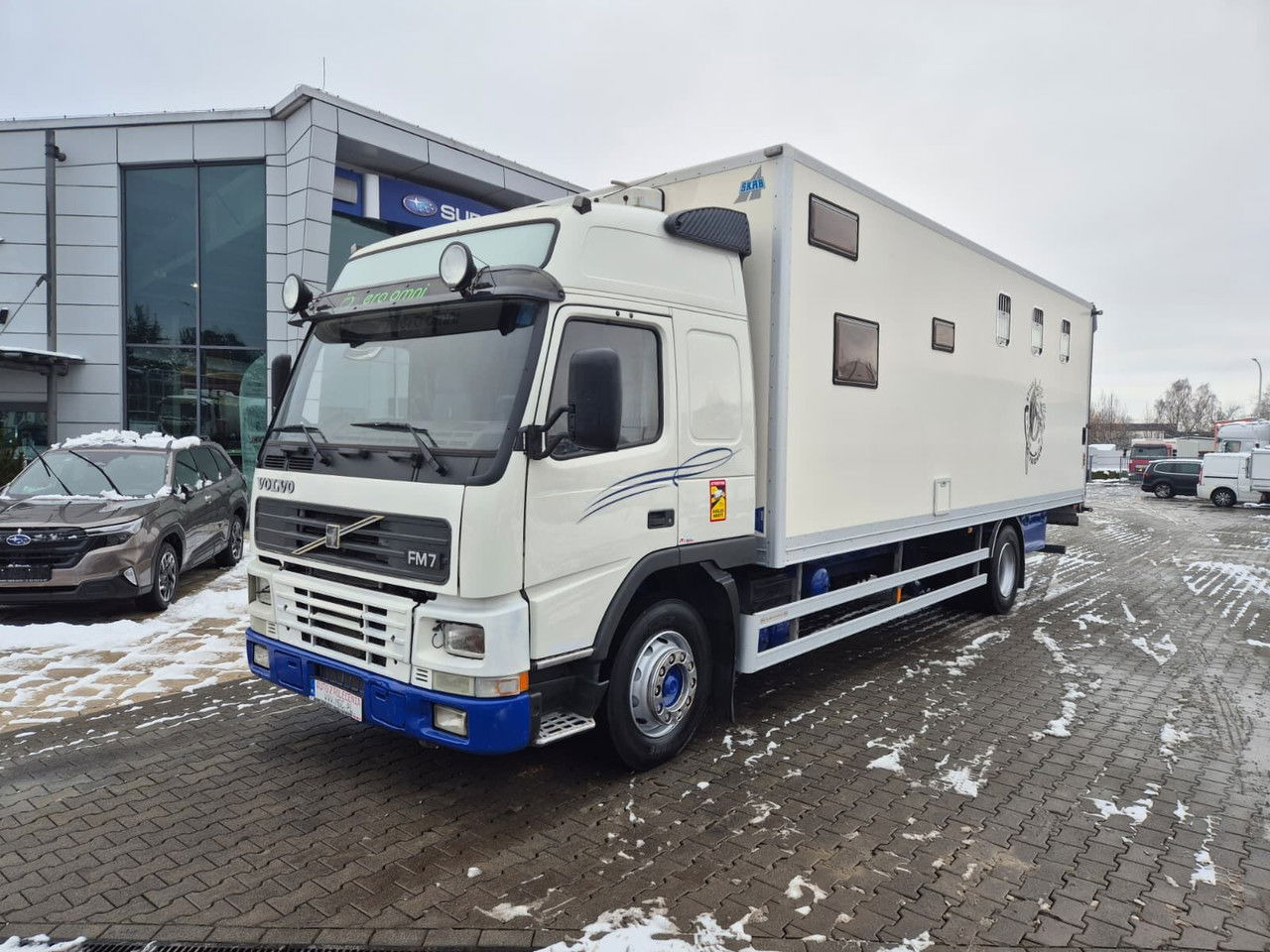 Volvo FM 7 5 Horses / Live Cabin / 1 Owner / Serviced - Camion chevaux: photos 1 Volvo FM 7 5 Horses / Live Cabin / 1 Owner / Serviced - Camion chevaux: photos 1