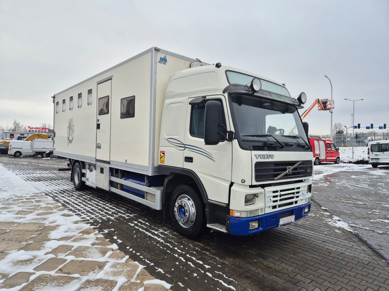 Volvo FM 7 5 Horses / Live Cabin / 1 Owner / Serviced - Camion chevaux: photos 4 Volvo FM 7 5 Horses / Live Cabin / 1 Owner / Serviced - Camion chevaux: photos 4