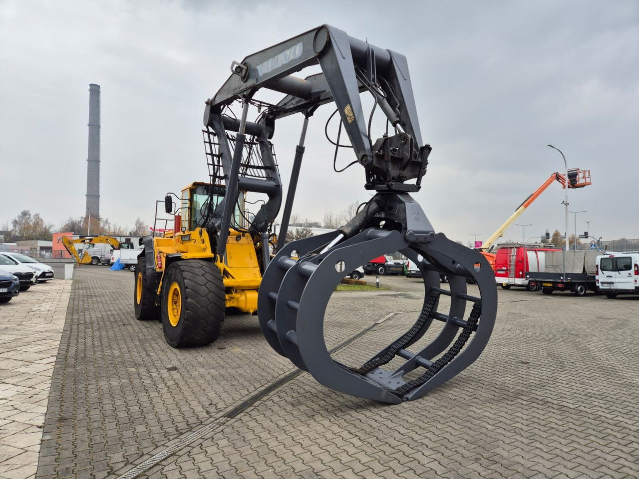 Volvo L180 E - Chargeuse sur pneus: photos 5 Volvo L180 E - Chargeuse sur pneus: photos 5