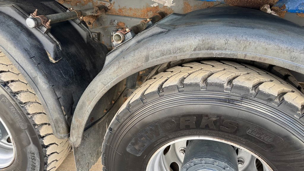 Camion benne DAF CF 85.410 6x4 tipper - retarder: photos 17 Camion benne DAF CF 85.410 6x4 tipper - retarder: photos 17