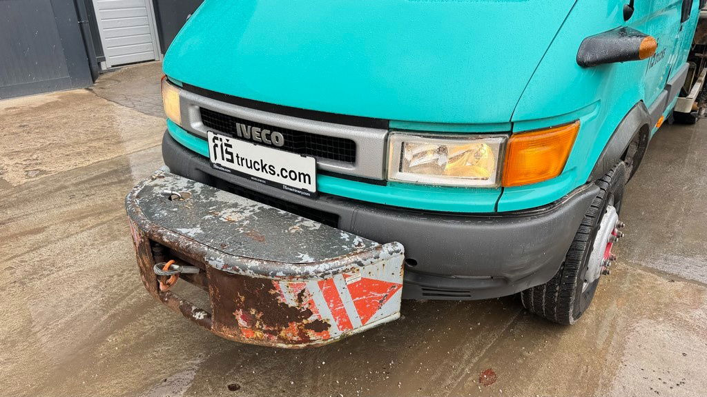 Iveco Daily 65 C15 stake body - Hiab 045-3 - 7.5M - Fourgon plateau: photos 2 Iveco Daily 65 C15 stake body - Hiab 045-3 - 7.5M - Fourgon plateau: photos 2