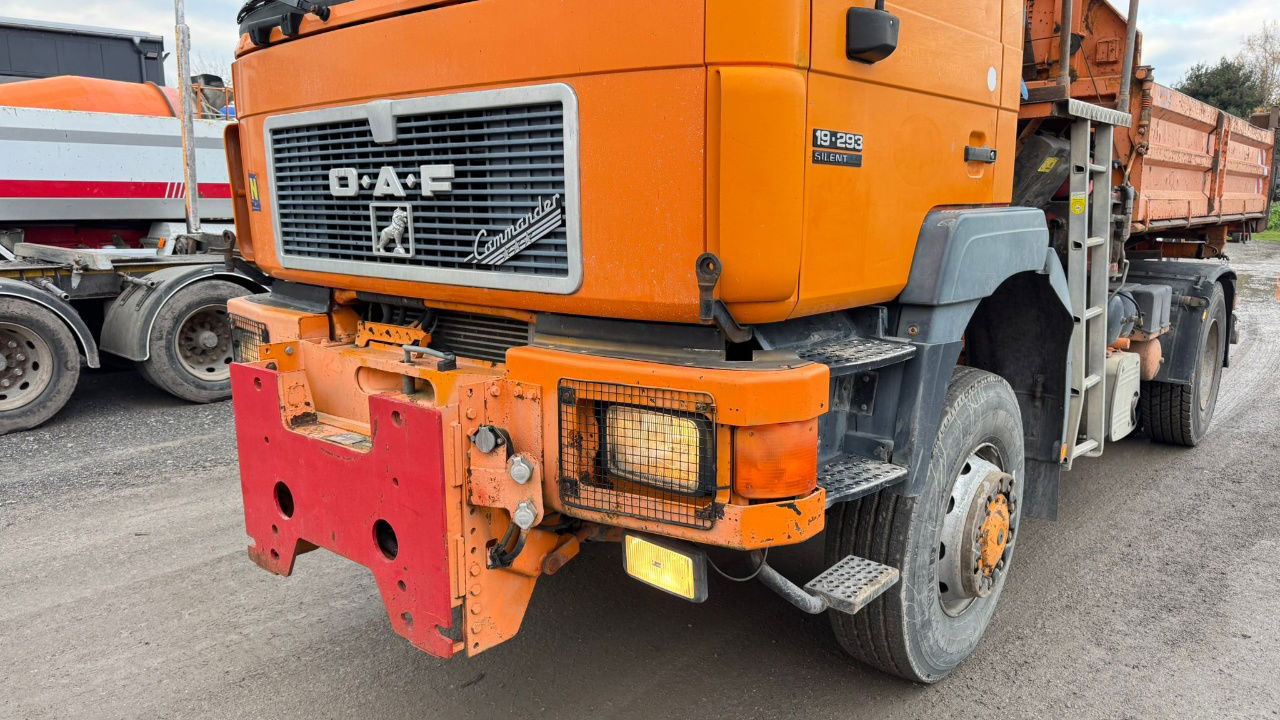 MAN 19.293 4x4 tipper 14.8M - remote control - Camion benne: photos 2 MAN 19.293 4x4 tipper 14.8M - remote control - Camion benne: photos 2