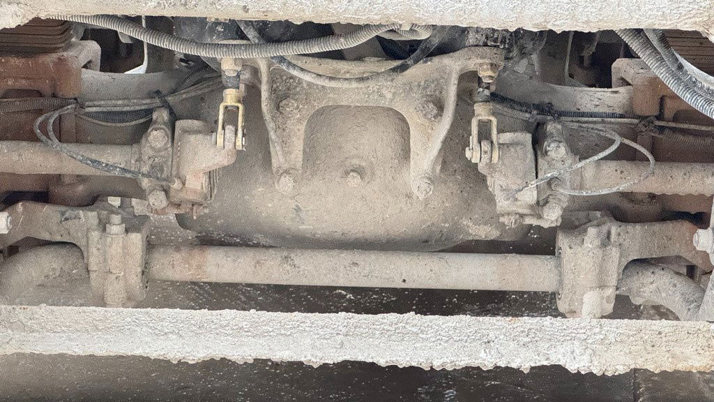 Camion malaxeur MAN 27.414 FE 410A 6x4 stetter - 7m3 - euro 3: photos 16 Camion malaxeur MAN 27.414 FE 410A 6x4 stetter - 7m3 - euro 3: photos 16