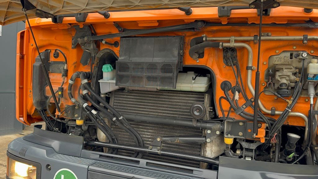 Camion malaxeur MAN 27.414 FE 410A 6x4 stetter - 7m3 - euro 3: photos 17 Camion malaxeur MAN 27.414 FE 410A 6x4 stetter - 7m3 - euro 3: photos 17