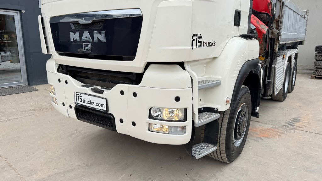 MAN TGS 28.480 6X4/4 bordmatic - cardan - Fassi F235XP - 14.9M - Retarder - Camion benne: photos 2 MAN TGS 28.480 6X4/4 bordmatic - cardan - Fassi F235XP - 14.9M - Retarder - Camion benne: photos 2