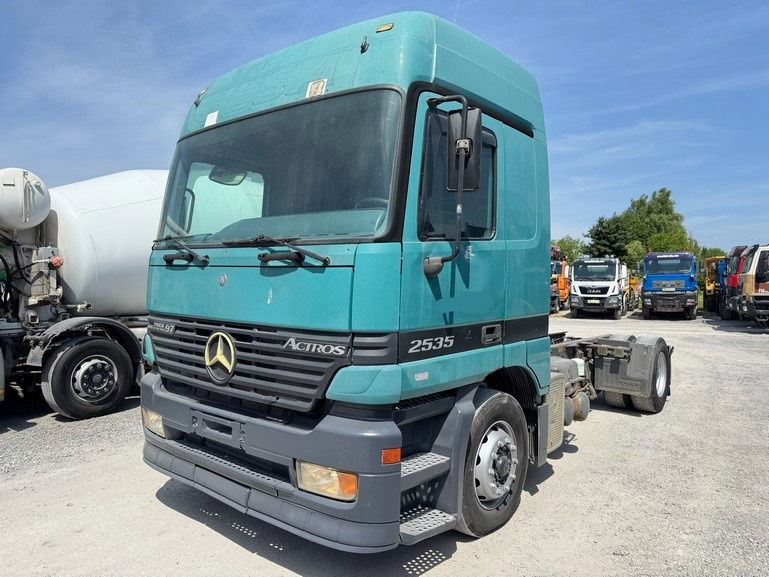 Mercedes-Benz Actros 1835 4x2 chassis / tractor - ac - Châssis cabine: photos 1 Mercedes-Benz Actros 1835 4x2 chassis / tractor - ac - Châssis cabine: photos 1
