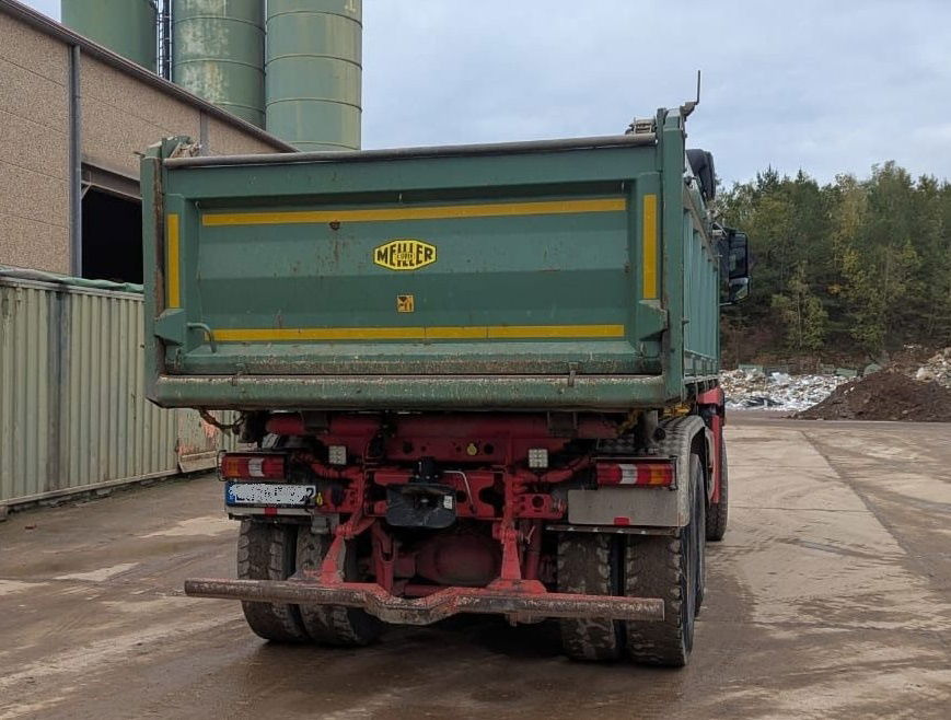 Mercedes-Benz Actros 2651 6X4 meiller bordmatic tipper - Camion benne: photos 5 Mercedes-Benz Actros 2651 6X4 meiller bordmatic tipper - Camion benne: photos 5
