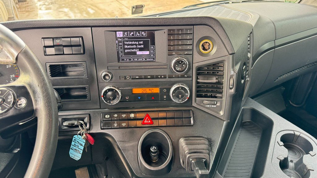 Camion benne Mercedes-Benz Arocs 2643 6X4 meiller bordmatic tipper: photos 26 Camion benne Mercedes-Benz Arocs 2643 6X4 meiller bordmatic tipper: photos 26