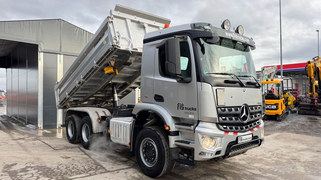 Camion benne Mercedes-Benz Arocs 2643 6X4 meiller bordmatic tipper: photos 8 Camion benne Mercedes-Benz Arocs 2643 6X4 meiller bordmatic tipper: photos 8