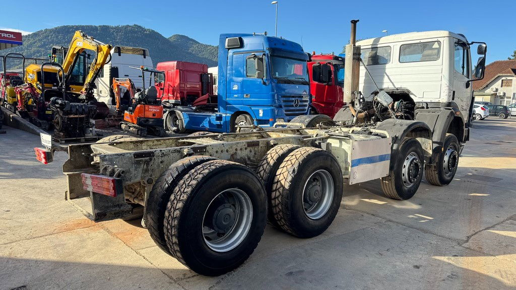 Mercedes-Benz SK 3234 8x4 chassis - Châssis cabine: photos 5 Mercedes-Benz SK 3234 8x4 chassis - Châssis cabine: photos 5