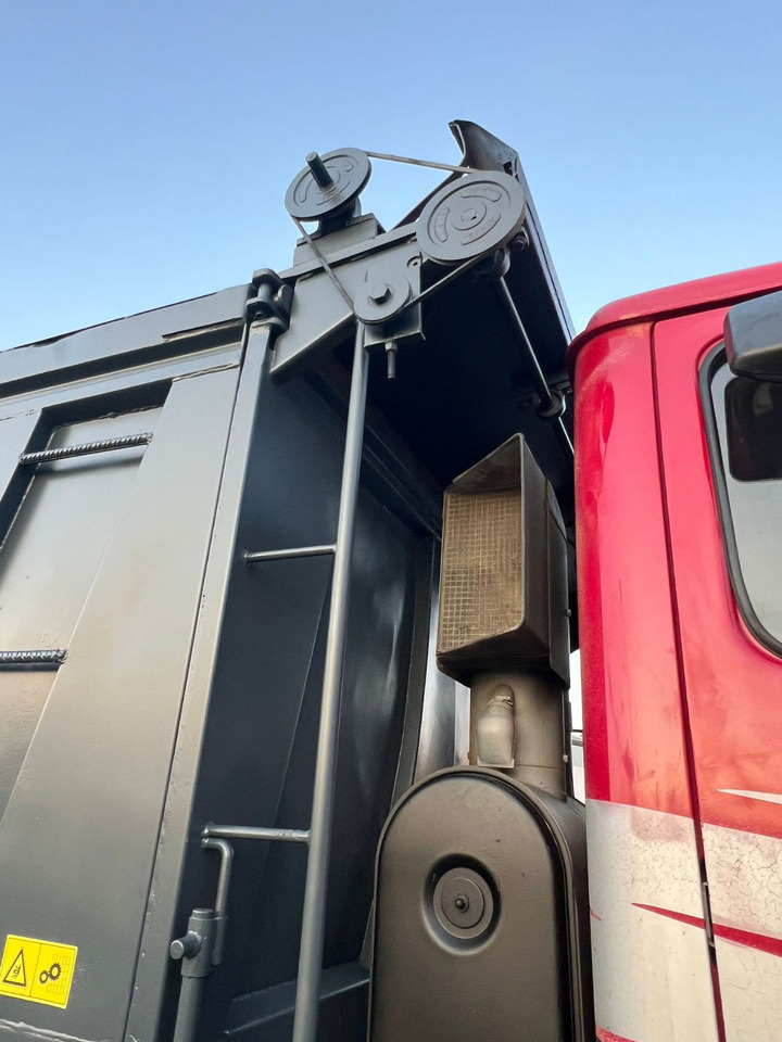 Mercedes-Benz SK 3544 8X4 K tipper - AC - retarder - Camion benne: photos 4 Mercedes-Benz SK 3544 8X4 K tipper - AC - retarder - Camion benne: photos 4