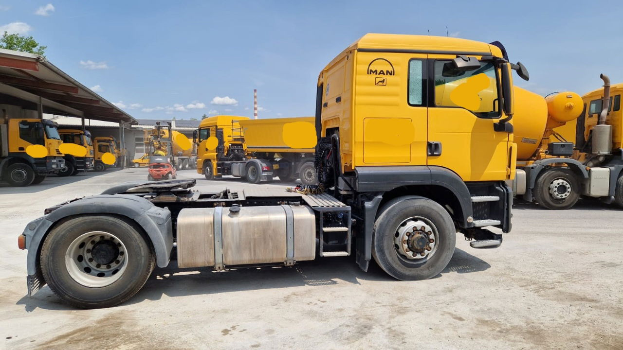 MAN 18.440 4x4 BLS tractor unit - tipp. hydraulics - Tracteur routier: photos 3 MAN 18.440 4x4 BLS tractor unit - tipp. hydraulics - Tracteur routier: photos 3