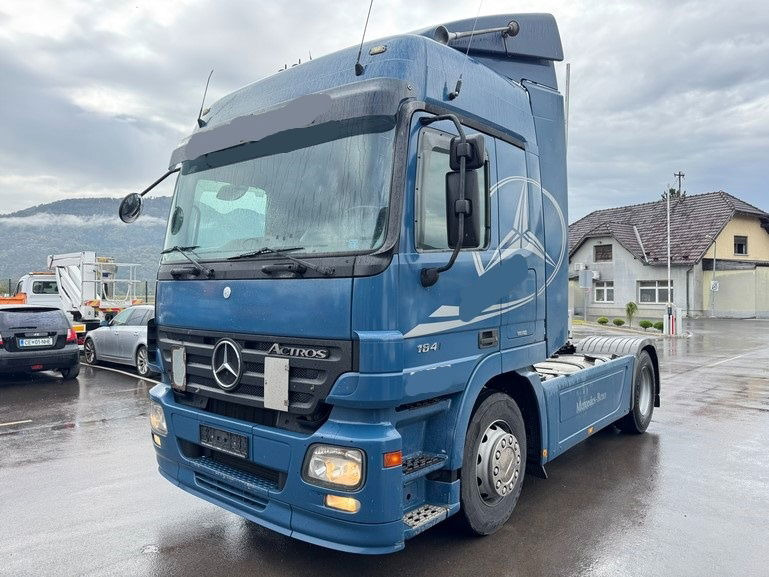 Mercedes-Benz Actros 1841 LS 4x2 tractor unit - retarder - Tracteur routier: photos 1 Mercedes-Benz Actros 1841 LS 4x2 tractor unit - retarder - Tracteur routier: photos 1