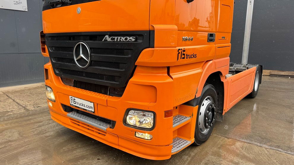 Mercedes-Benz Actros 1844 4x2 - tractor unit - retarder - Tracteur routier: photos 2 Mercedes-Benz Actros 1844 4x2 - tractor unit - retarder - Tracteur routier: photos 2