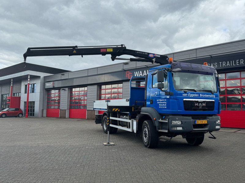 MAN TGM 18-290 4x4 Kraan met Open laadbak HMF Kraan 13 T - Camion grue: photos 5 MAN TGM 18-290 4x4 Kraan met Open laadbak HMF Kraan 13 T - Camion grue: photos 5