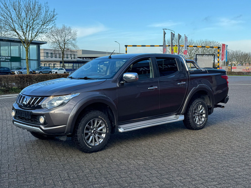 Mitsubishi L200 4*4 Cleartec Dubbel Cab airco - Pick-up: photos 3 Mitsubishi L200 4*4 Cleartec Dubbel Cab airco - Pick-up: photos 3