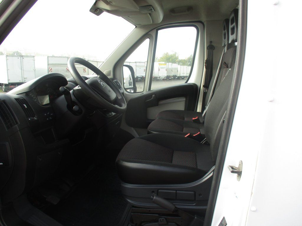 Fourgon plateau Citroën Jumper  2,0 BlueHDi Citroën Jumper  2,0 BlueHDi: photos 12