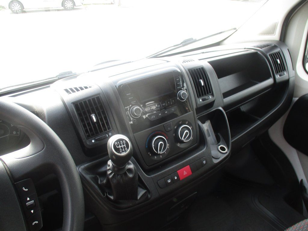 Fourgon plateau Citroën Jumper  2,0 BlueHDi Citroën Jumper  2,0 BlueHDi: photos 15