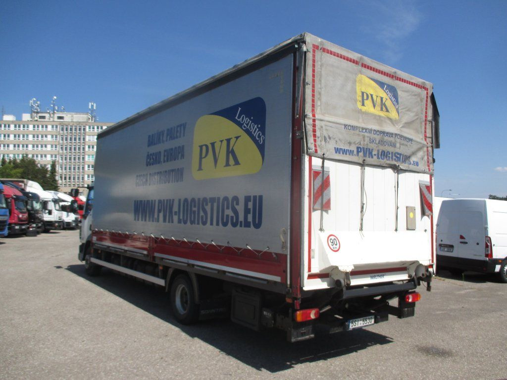 DAF LF 260 - Camion à rideaux coulissants: photos 2 DAF LF 260 - Camion à rideaux coulissants: photos 2