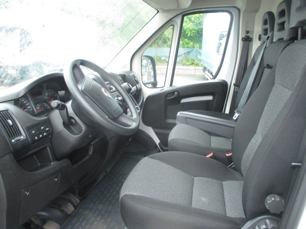 Fiat Ducato L1H1 - Fourgon utilitaire: photos 5 Fiat Ducato L1H1 - Fourgon utilitaire: photos 5