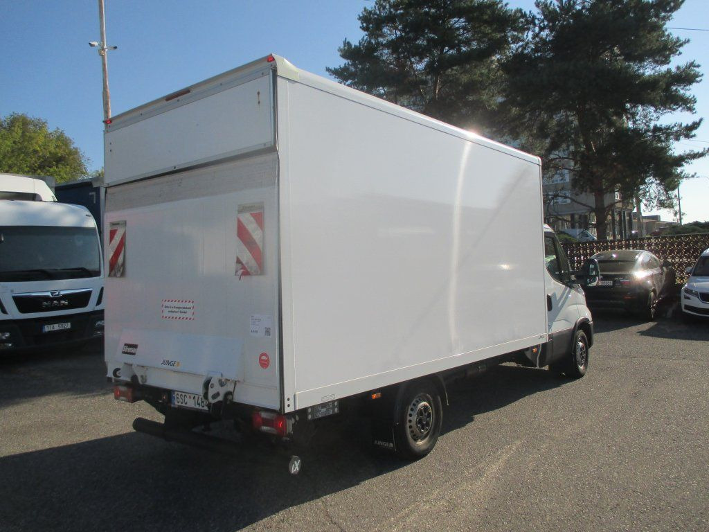 Iveco 35S16 Daily EURO 6 - Fourgon utilitaire: photos 5 Iveco 35S16 Daily EURO 6 - Fourgon utilitaire: photos 5