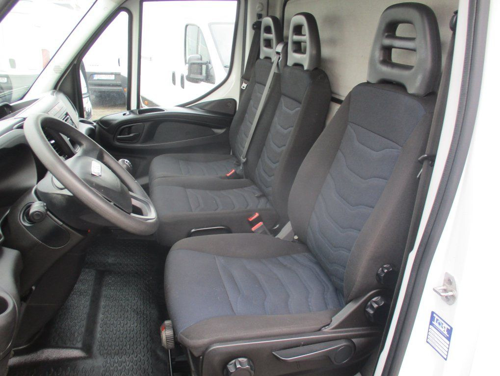 Fourgon grand volume Iveco Daily 35C16: photos 14