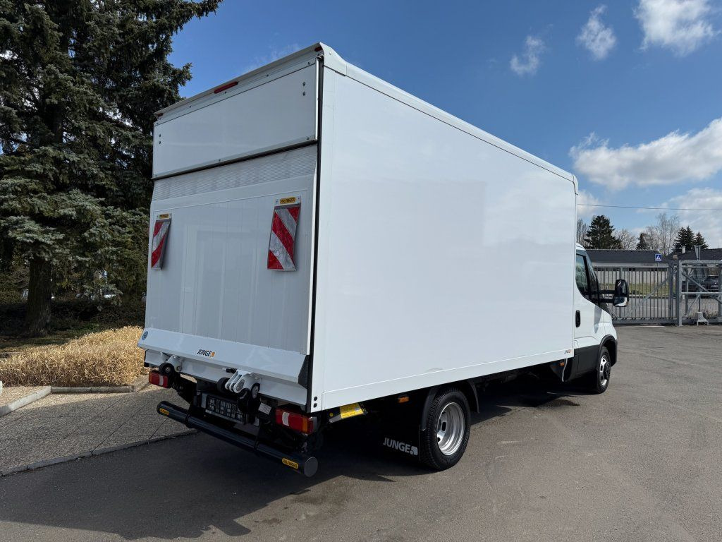 Iveco Daily 35C16 - Fourgon grand volume: photos 4 Iveco Daily 35C16 - Fourgon grand volume: photos 4
