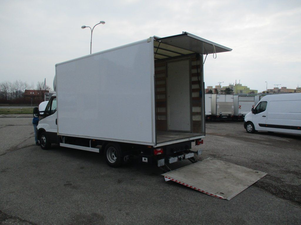 Fourgon grand volume Iveco Daily 35C16: photos 10