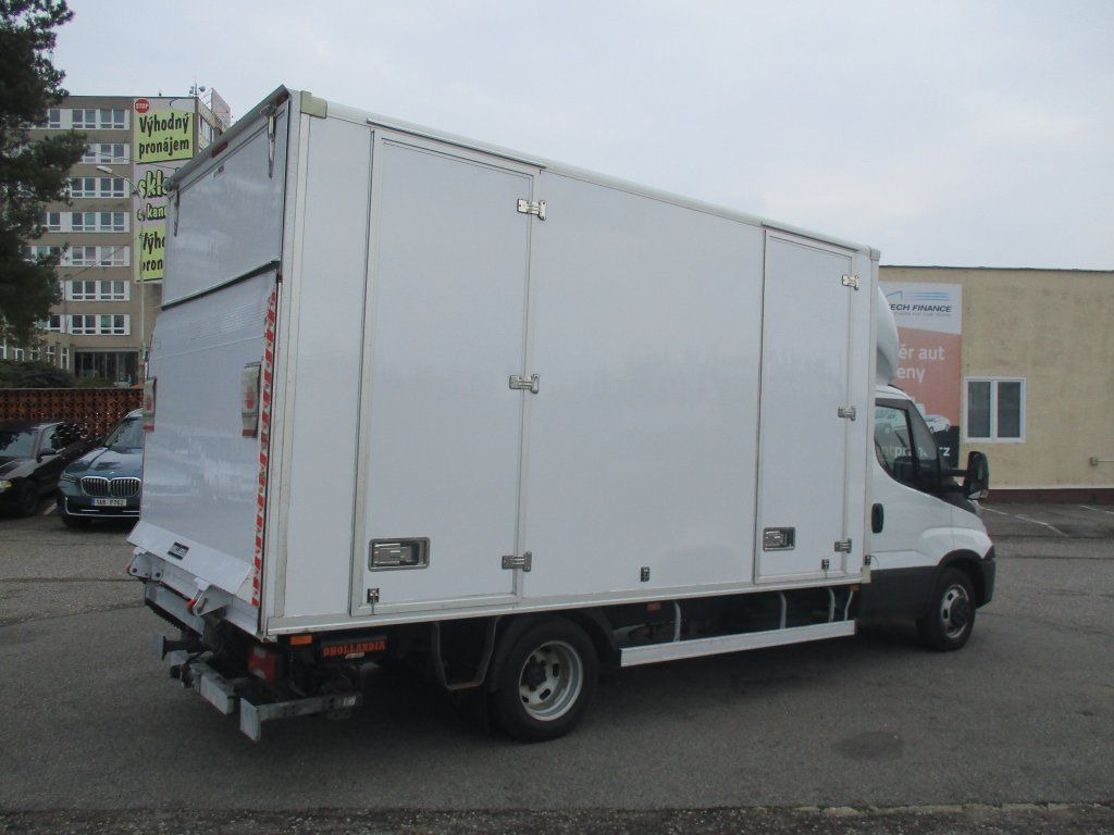 Iveco Daily 35C16 - Fourgon grand volume: photos 4 Iveco Daily 35C16 - Fourgon grand volume: photos 4