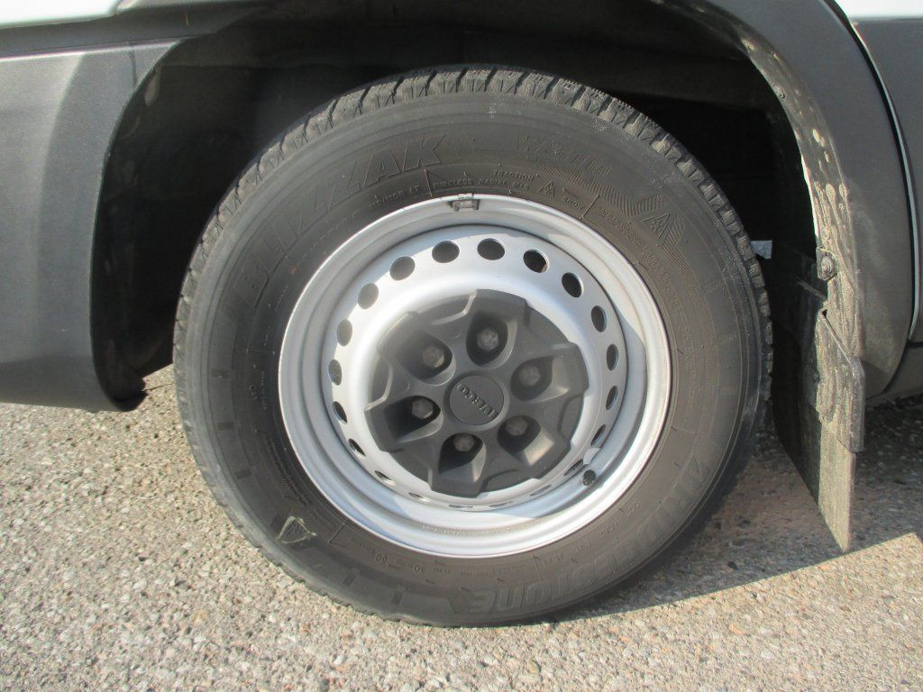 Utilitaire frigorifique Iveco Daily 35S16 2.3L: photos 20