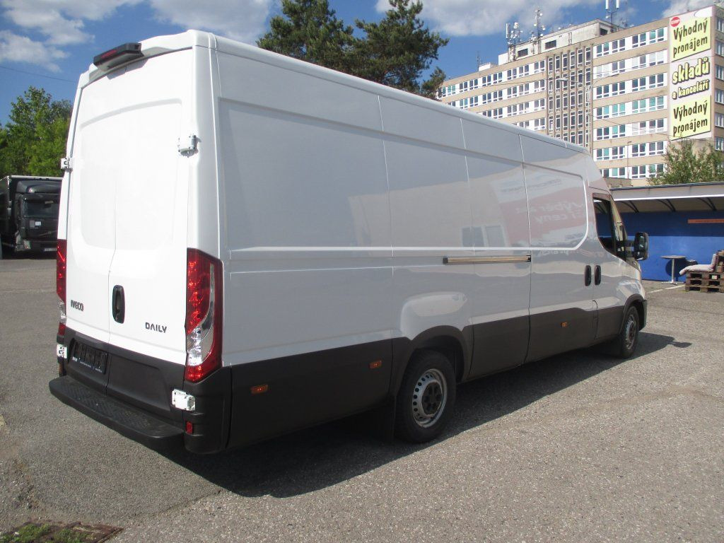 Iveco Daily 35S16 - Fourgon utilitaire: photos 5 Iveco Daily 35S16 - Fourgon utilitaire: photos 5