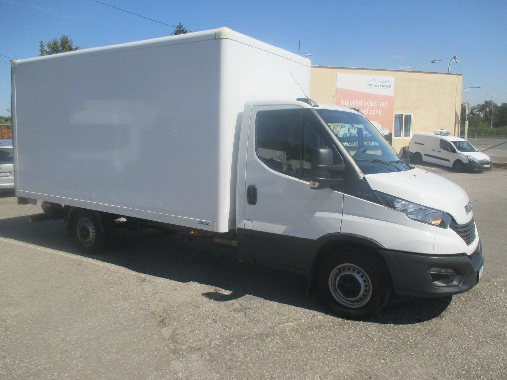 Iveco Daily 35S16 - Fourgon utilitaire: photos 2 Iveco Daily 35S16 - Fourgon utilitaire: photos 2
