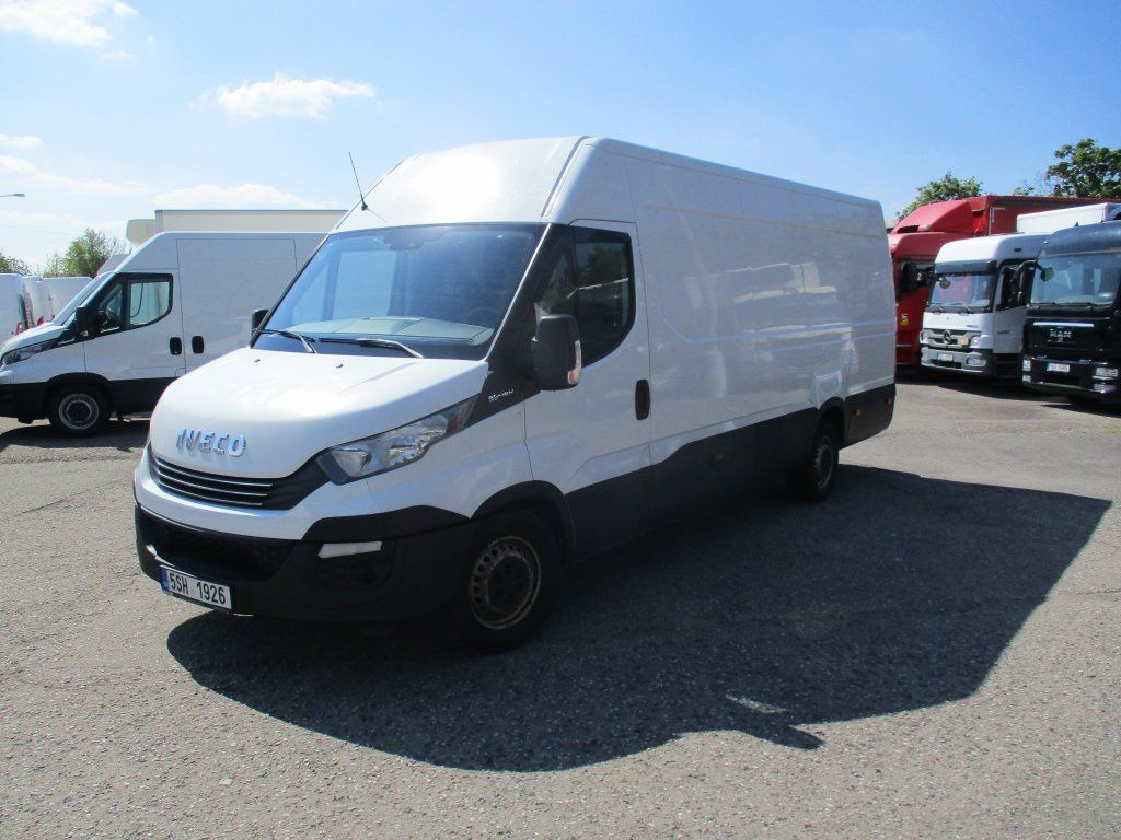 Iveco Daily 35S16 maxi Iveco Daily 35S16 maxi - Fourgon utilitaire: photos 2 Iveco Daily 35S16 maxi Iveco Daily 35S16 maxi - Fourgon utilitaire: photos 2