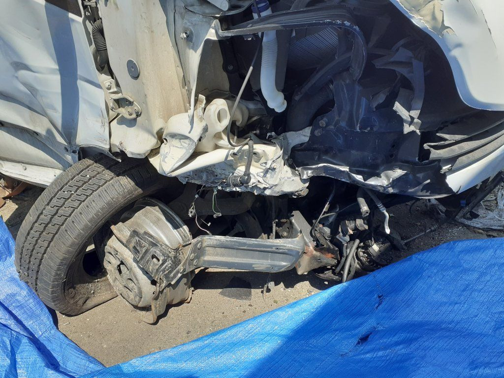 Iveco Daily 35S16 mit LBW DAMAGED - Fourgon grand volume: photos 4 Iveco Daily 35S16 mit LBW DAMAGED - Fourgon grand volume: photos 4