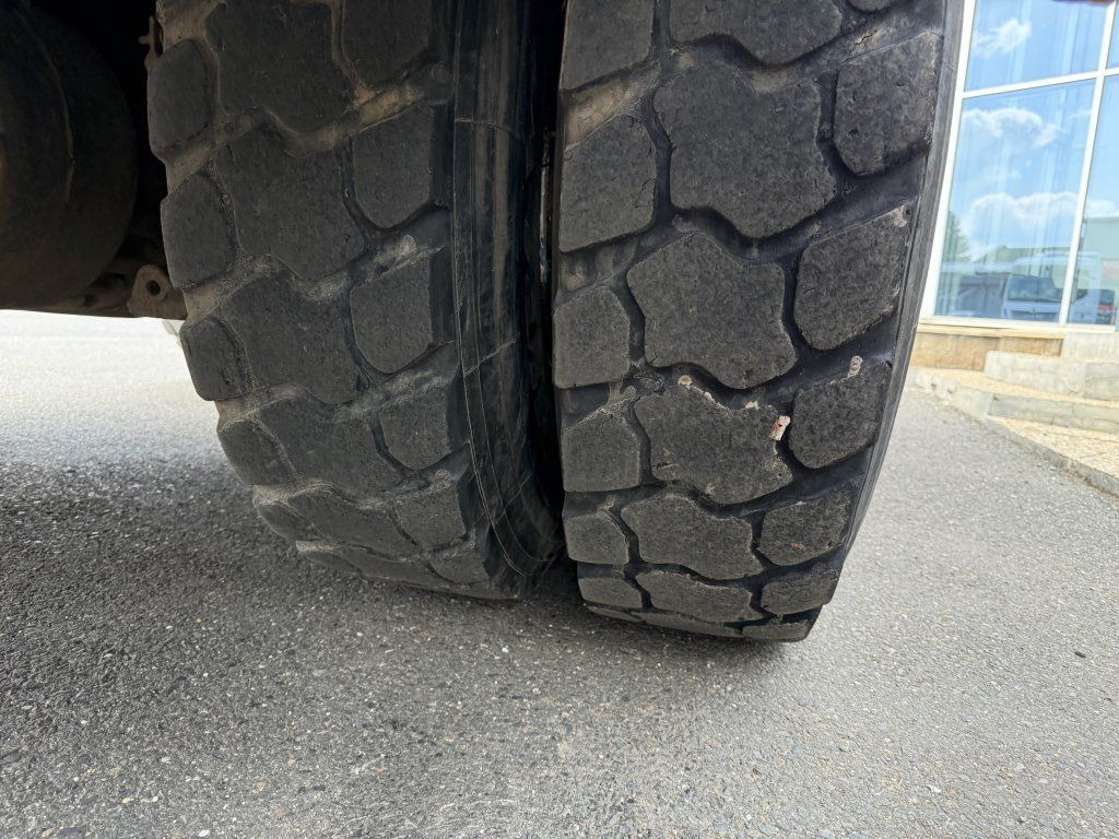 Camion benne Iveco Trakker AD410 T45 8x8 + HMF 1643 Z2: photos 18 Camion benne Iveco Trakker AD410 T45 8x8 + HMF 1643 Z2: photos 18