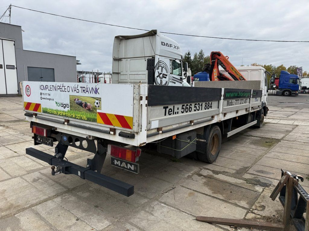 MAN 12.185 EURO 3 Kran UNBEWEGLICH - Camion grue: photos 3 MAN 12.185 EURO 3 Kran UNBEWEGLICH - Camion grue: photos 3