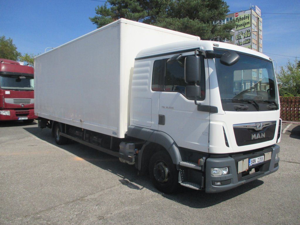 MAN TGL 12.220 - Camion fourgon: photos 2 MAN TGL 12.220 - Camion fourgon: photos 2