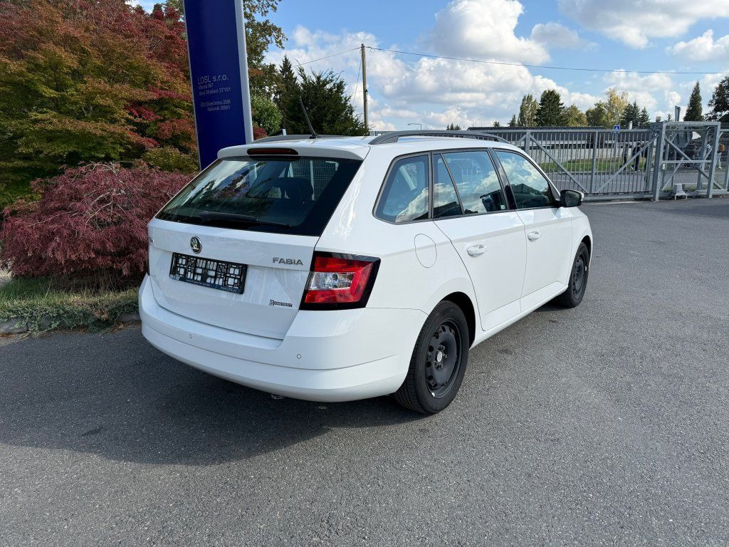 Skoda 1,4TDi kombi - Voiture break: photos 4 Skoda 1,4TDi kombi - Voiture break: photos 4