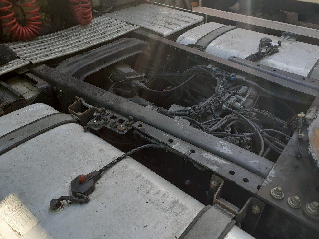Tracteur routier MAN TGX18.460 XLX Motorschaden/engine damage: photos 11 Tracteur routier MAN TGX18.460 XLX Motorschaden/engine damage: photos 11