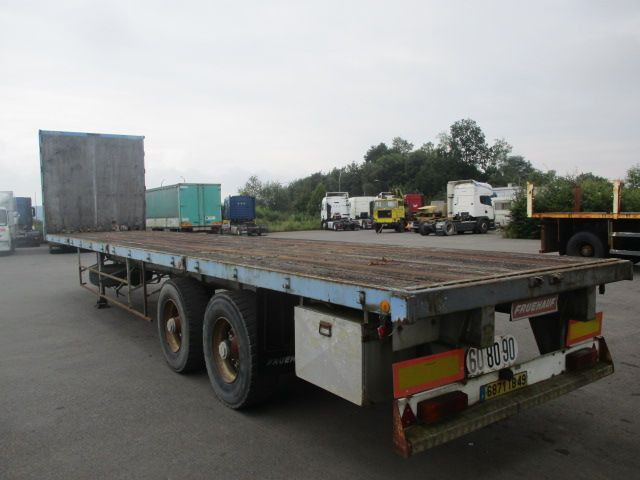 Fruehauf platform - drum brakes/freins tambour - Semi-remorque plateau: photos 2 Fruehauf platform - drum brakes/freins tambour - Semi-remorque plateau: photos 2
