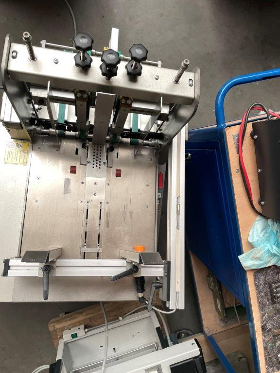 BVM suction slide feeder A 3535 - Plieuse de bureau: photos 5 BVM suction slide feeder A 3535 - Plieuse de bureau: photos 5