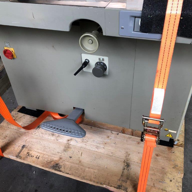Cutting machine Polar 58 EM - Massicot: photos 2 Cutting machine Polar 58 EM - Massicot: photos 2